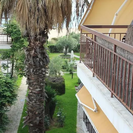 Marina'S Apartment Nea Moudania Exterior foto